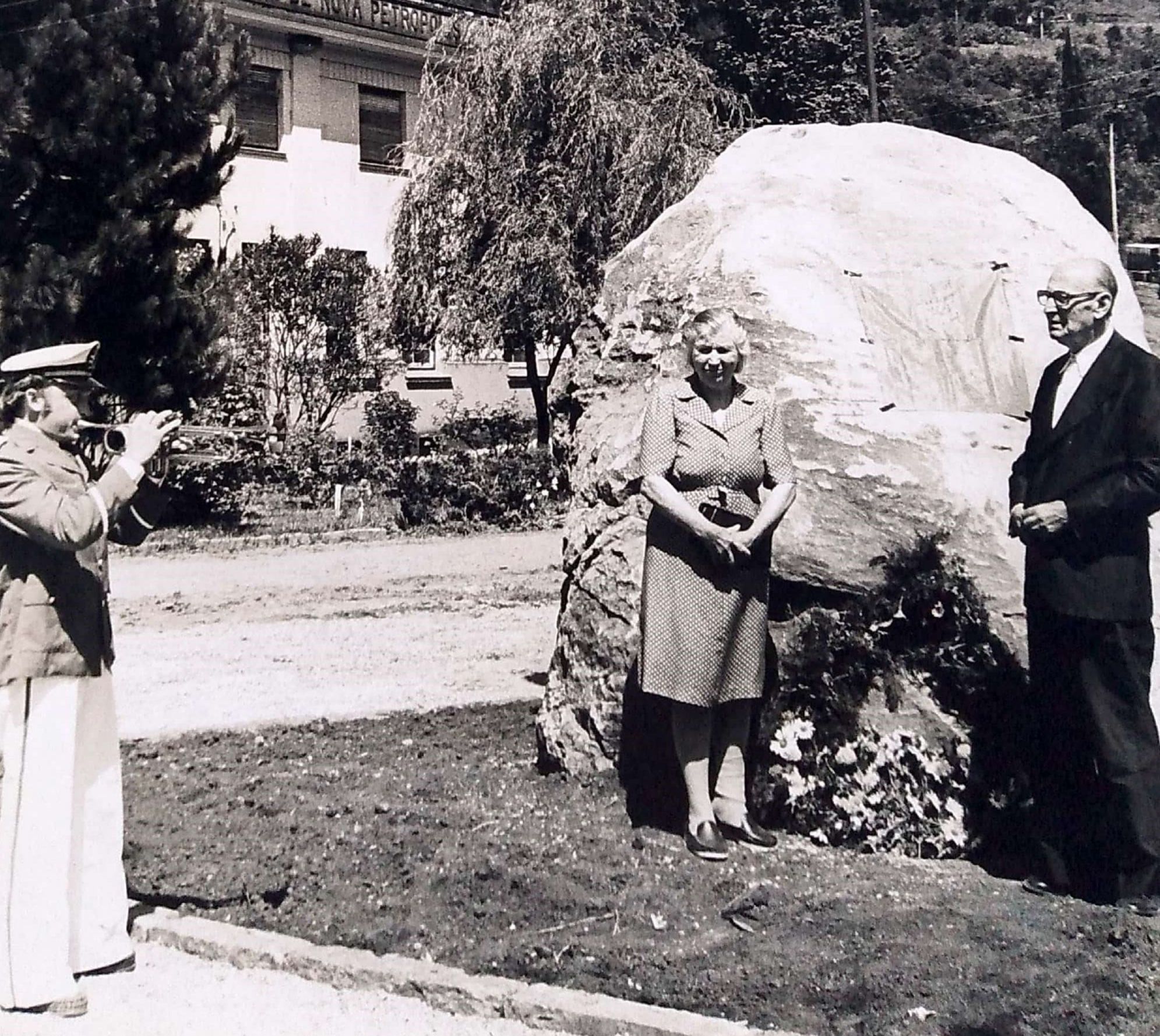 4 - Comemoração dos 75 anos de Fundação da 1ª Cooperativa de Crédito em Nova Petrópolis - Dezembro de 1977.jpg